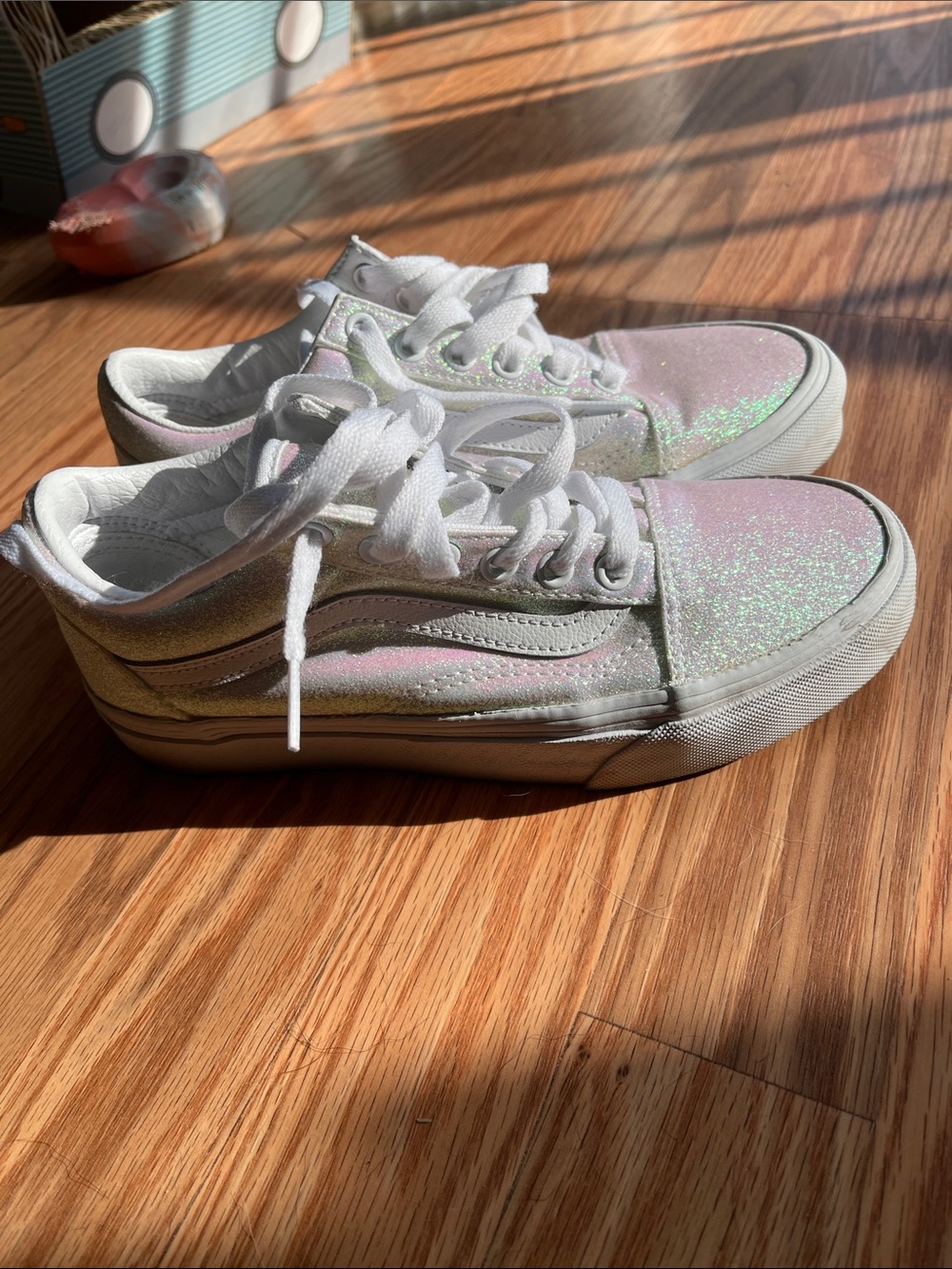 Vans Pink Glitter Old Skool shoes